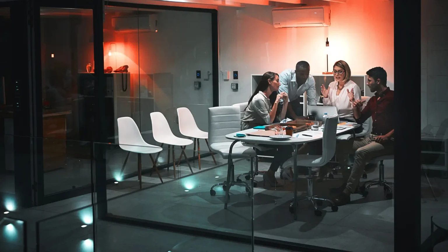 AI Coworkers Multi-Agent Systems